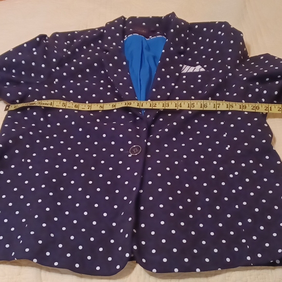 Blazer - Picture 9 of 11